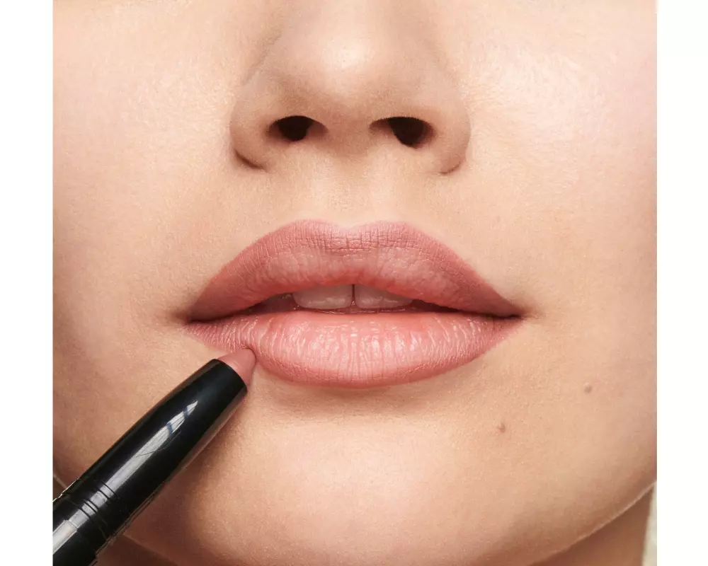 Revlon ColorStay Matte Lite Crayon 001 Trend Lightly