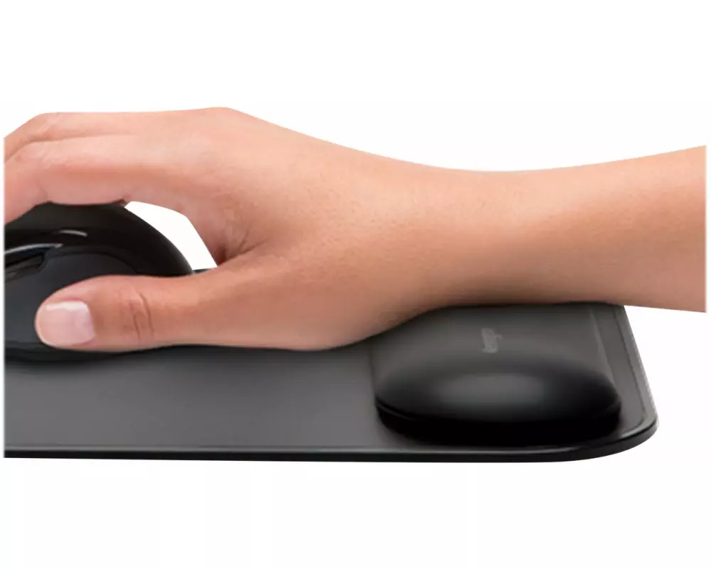 KENSINGTON ErgoSoft Mousepad with Wrist Rest for Standard Mouse Black