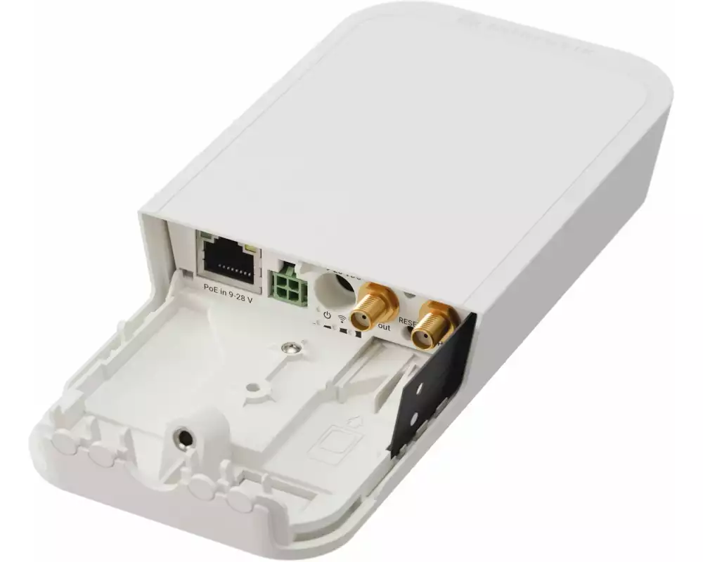 MikroTik wAP LR8G kit