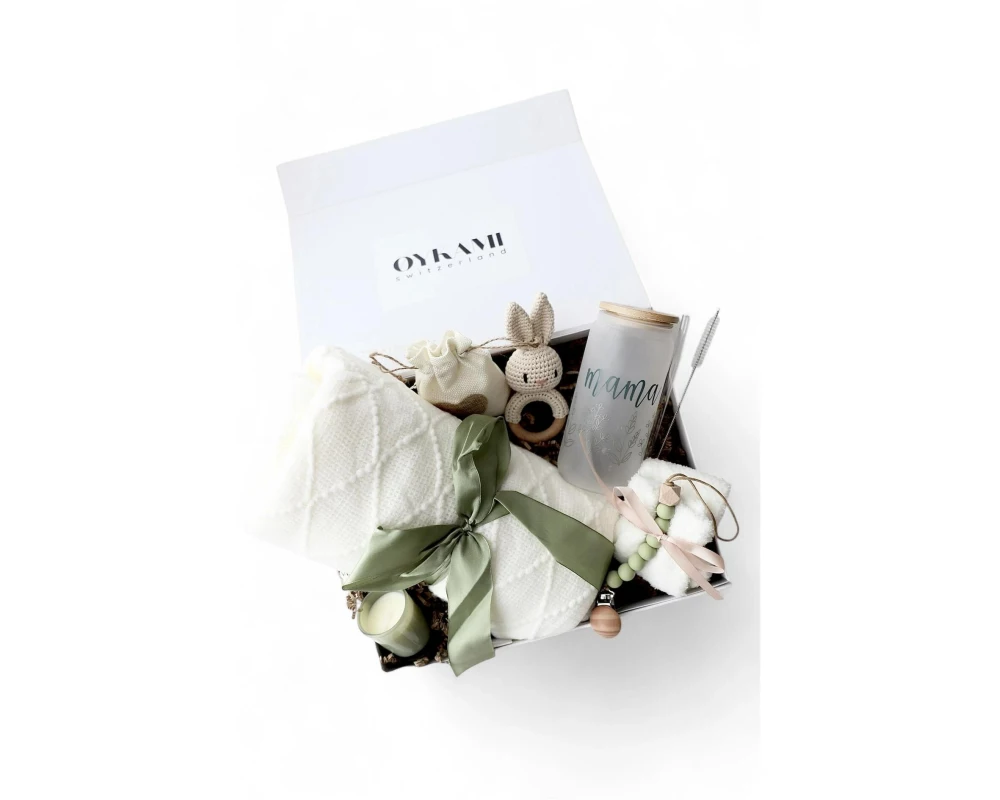 Oykami Mama und Baby Geschenkbox Weisse Decke «Kapstadt» Weiss/Grün