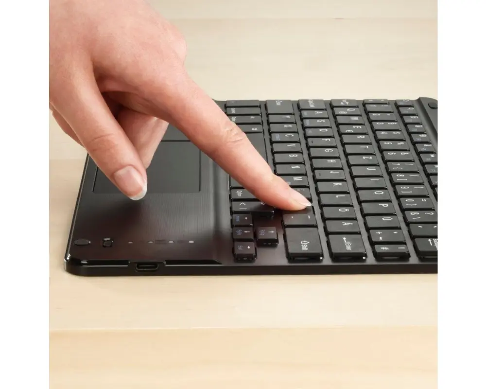 Hama Tablet-Hülle Premium, mit Tastatur und Touchpad, 11"