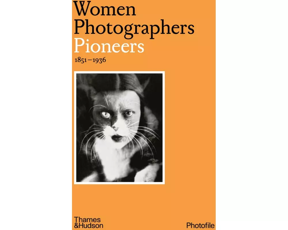 Women Photographers: Pioneers