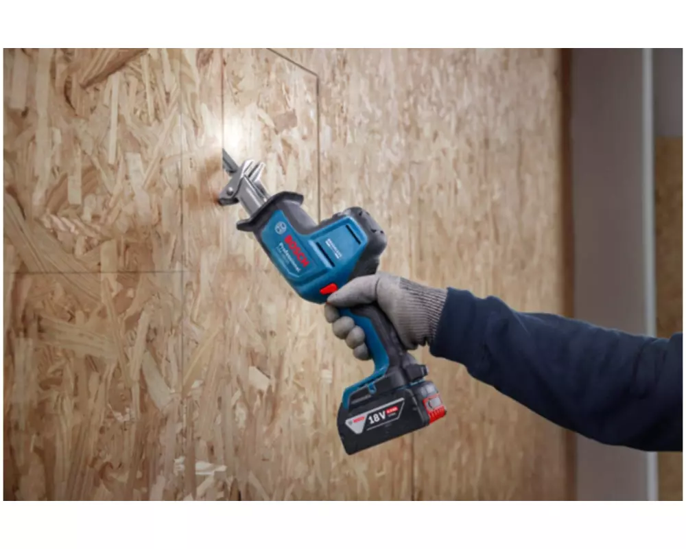 Bosch Professional Akku-Säbelsäge PRO GSA 18V-24 in L-BOXX (ohne Akku)
