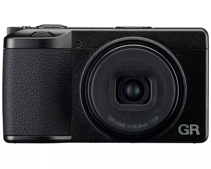 Ricoh Kompaktkamera GR IV HDF