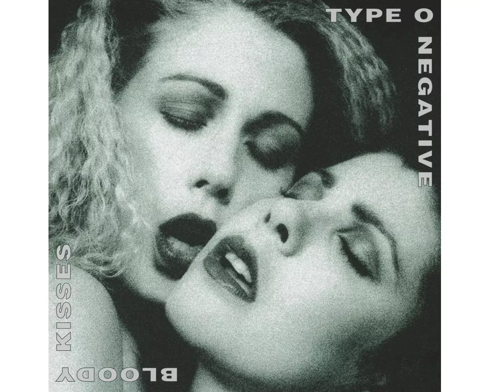 Bloody Kisses(Deluxe Edition)