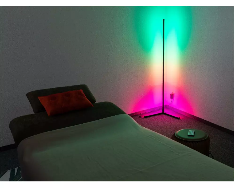 FTM Stehleuchte LED Ambilight, Triangle, RGBW, Schwarz