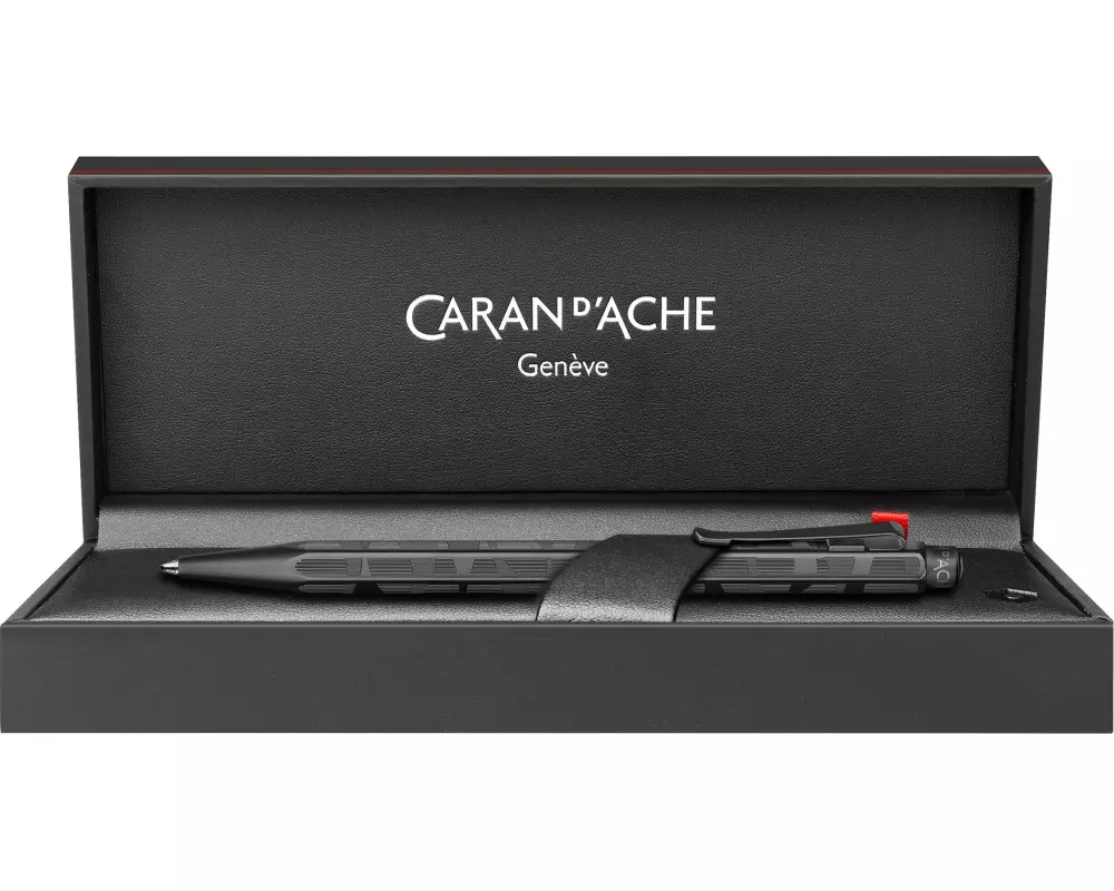 Caran d'Ache Kugelschreiber Ecridor Black Lines Medium (M), Schwarz